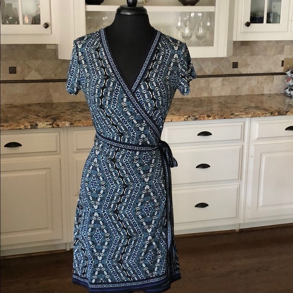 Max Studio Dresses & Skirts - Adorable Blue Max Studio Wrap Dress Medium
